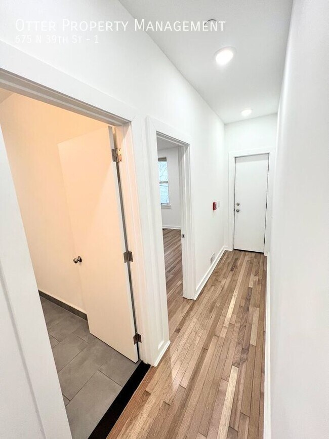 Building Photo - 3BR/3BA 2021 Construction Condo with Priva...