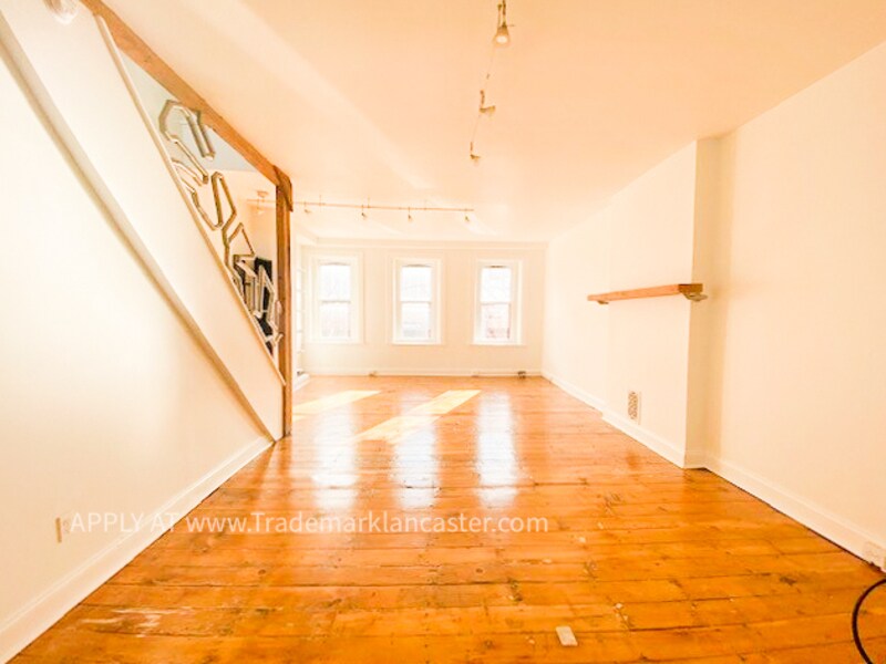 Foto principal - 230 N Prince St