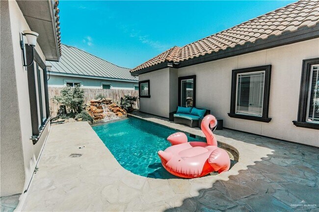 Foto del edificio - 45 Monroe Ave