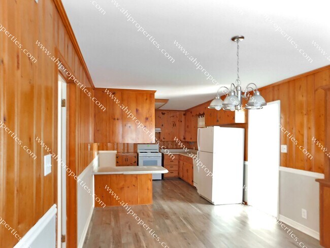 Foto del edificio - 3520 Royal Crest Dr