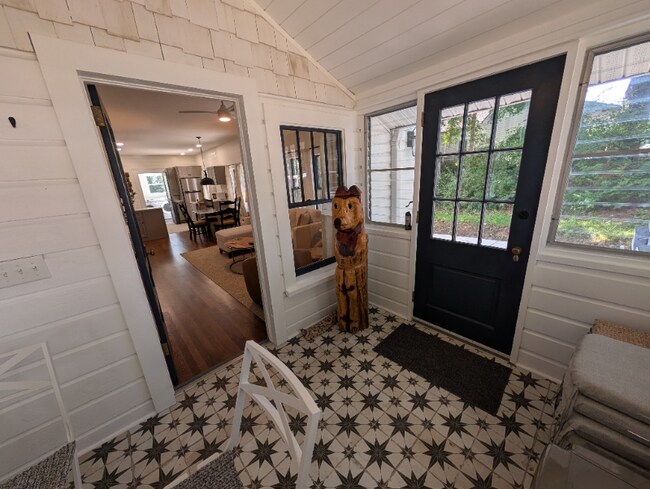 Foto del edificio - 604 Yarborough St