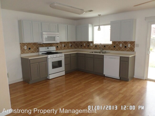 Building Photo - 3 br, 2 bath House - 4314 E. Acequia Avenue