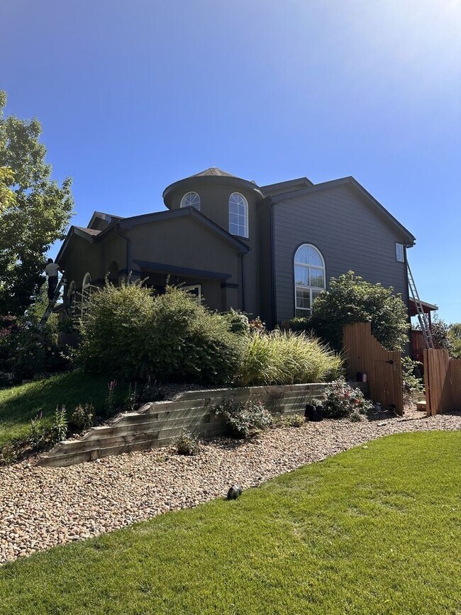 Foto del edificio - Gigantic 2BR Brand New Condo in Aurora