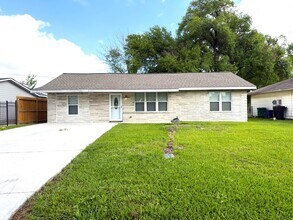 Building Photo - 5763 Westover St