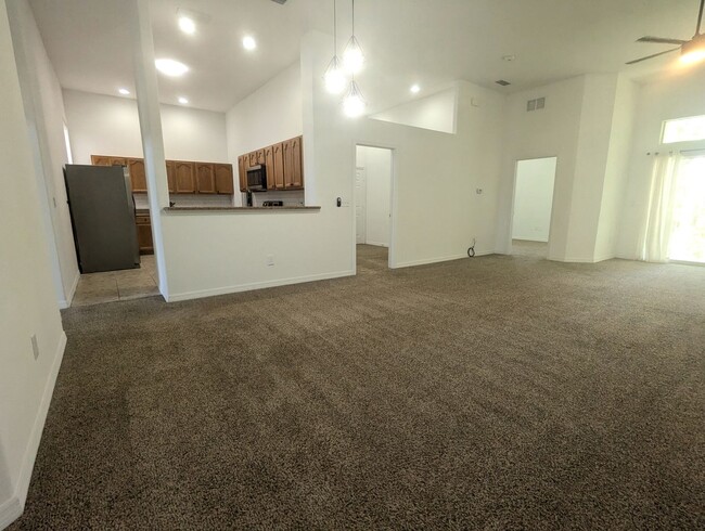 Building Photo - AVAILABLE NOW! 3 Bedroom, 2 Bath with Priv...