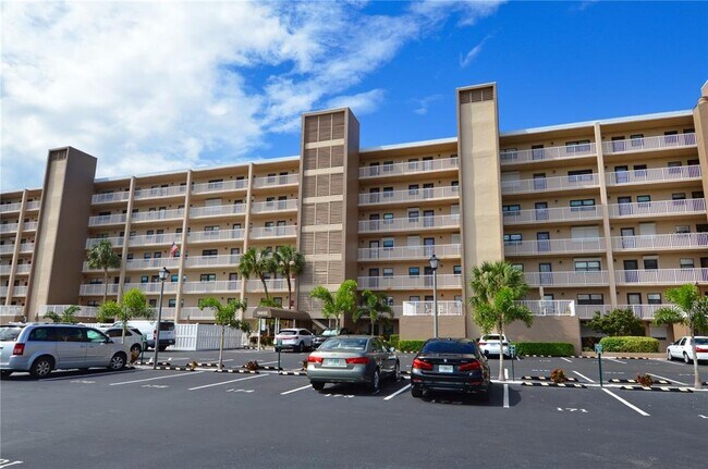 Foto del edificio - 18650 Gulf Blvd