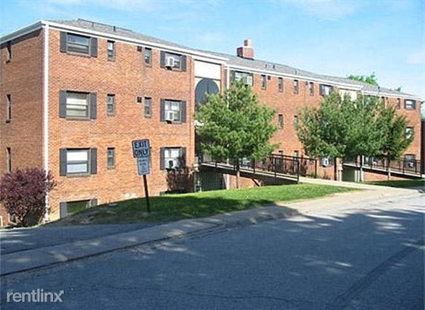 Building Photo - 1577 Bevan Rd
