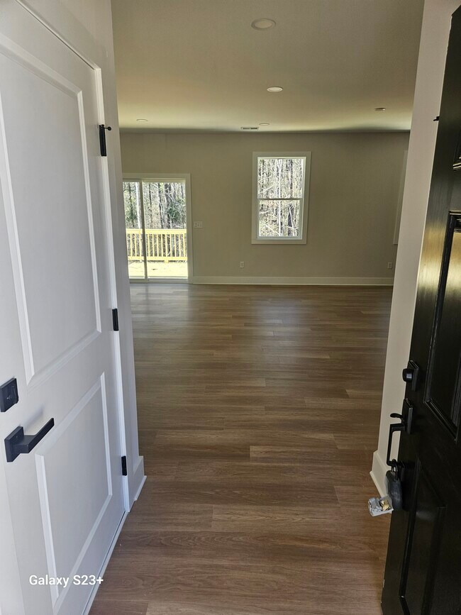 Foto del edificio - 700 Torwood Dr