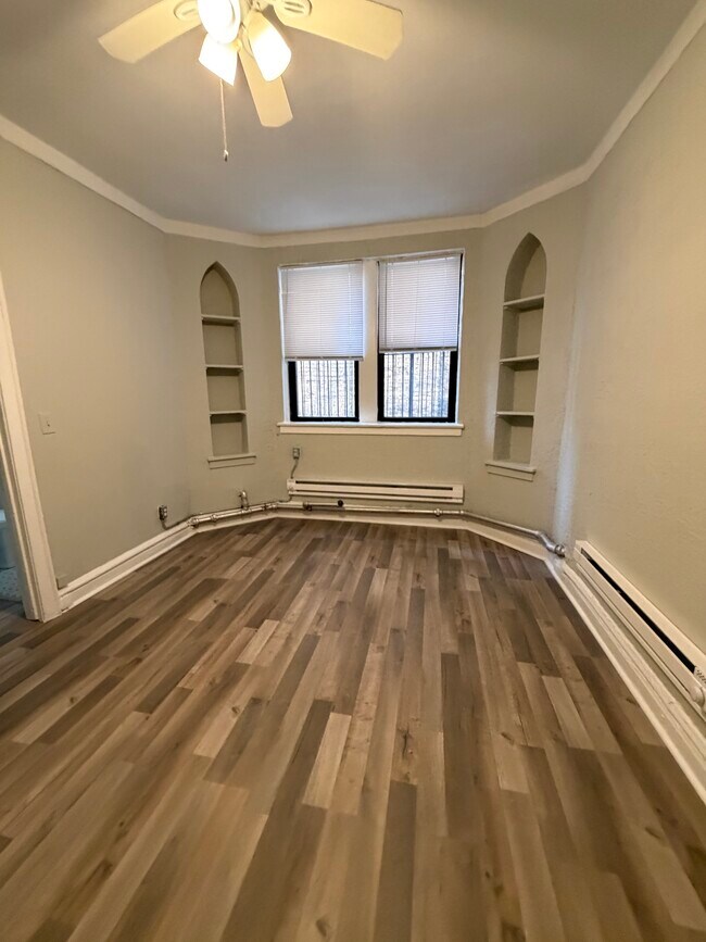 Foto del edificio - 4827 N Damen Ave