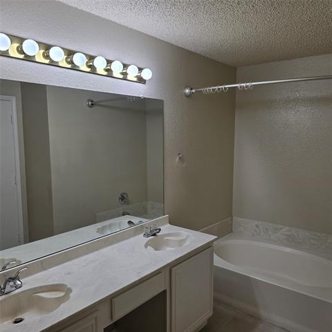 Foto del edificio - 7905 Flowertree Ct