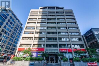 Building Photo - 555-555 Yonge St