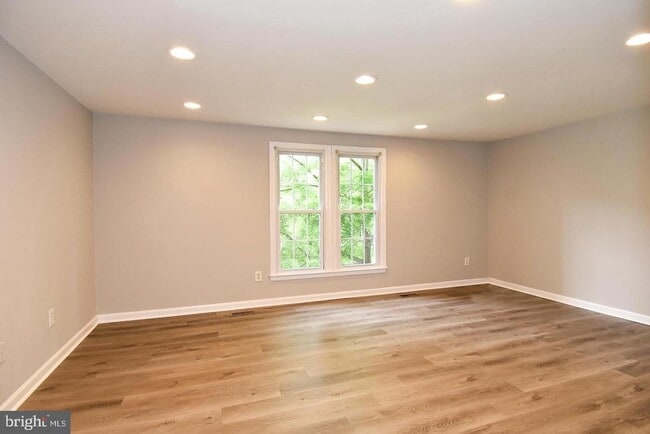 Foto del edificio - 14488 Black Horse Ct