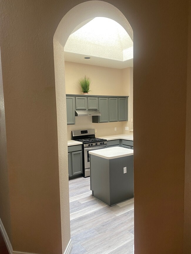 Foto del edificio - 4505 Scenic Dr