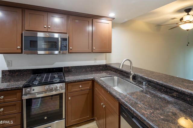 Foto del edificio - 2503 Bayshore Ave