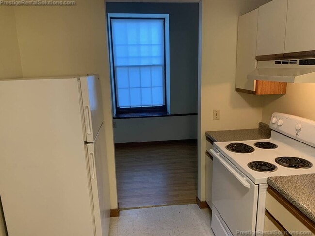 Foto del edificio - 180 Bemis Rd