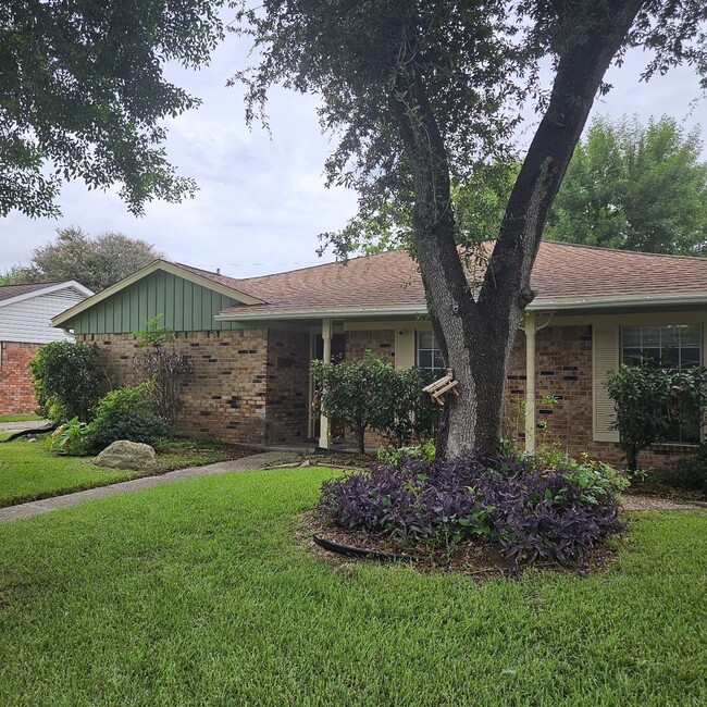 Building Photo - 11307 Sageheather Dr