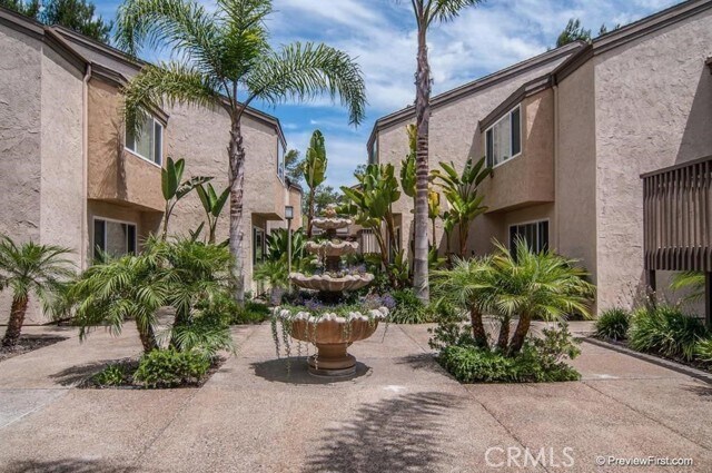 Building Photo - 8533 Villa La Jolla Dr