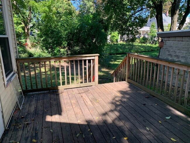 Foto del edificio - 5 Lake View St