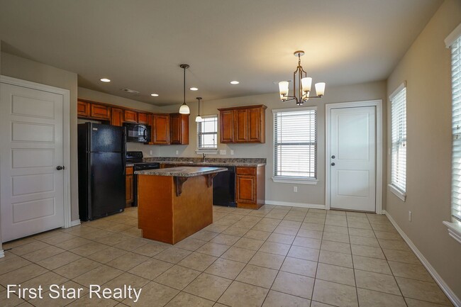 Building Photo - 3 br, 2 bath House - 720 Bonnie Scotland D...