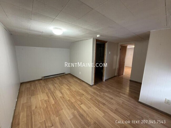 Foto del edificio - 589 Main St