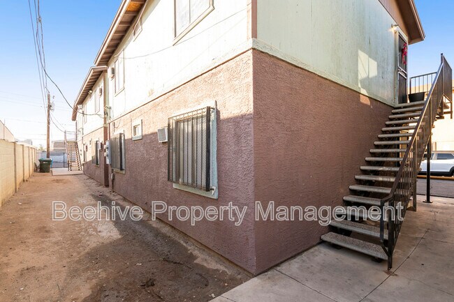 Foto del edificio - 739 E Pierce St