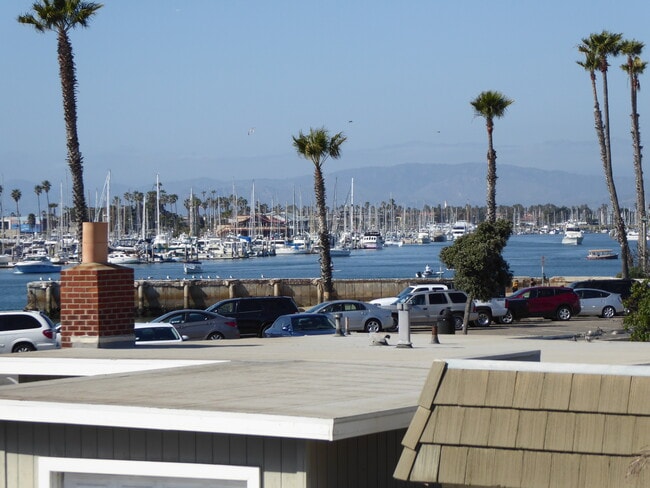 Foto del edificio - 218 Melrose Dr