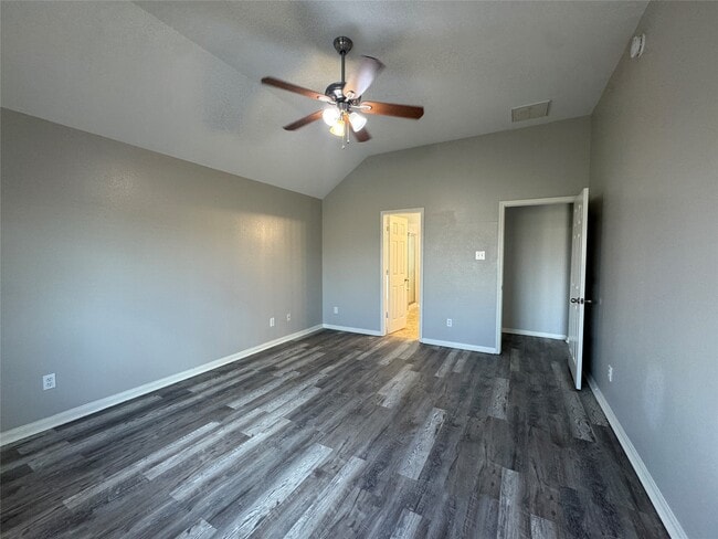 Building Photo - 5907 Yaupon Ridge Dr