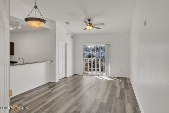 Foto del edificio - 8227 Lobster Bay Ct