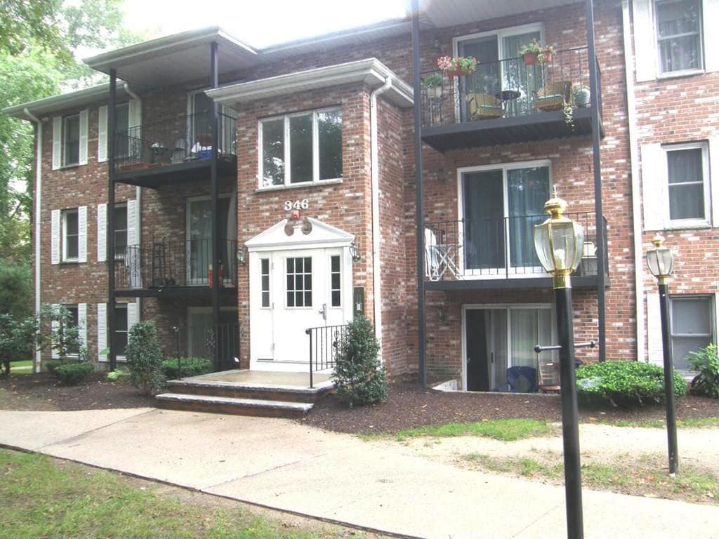 Primary Photo - 346 Neponset St