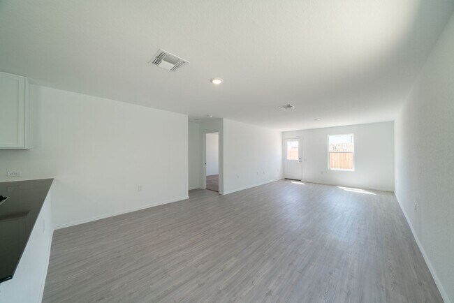 Building Photo - Home for Rent