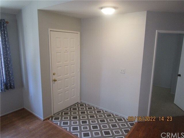 Foto del edificio - 26047 Sunnywood St