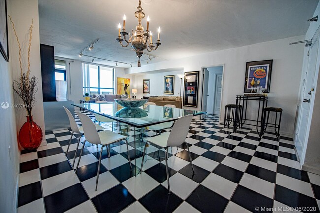 Building Photo - 10185 Collins Ave