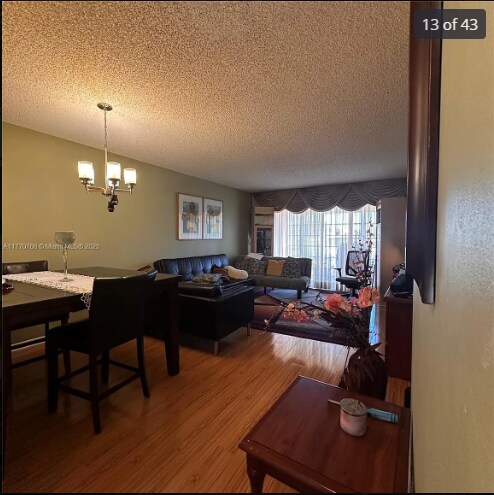 Foto del edificio - 5860 NW 64th Ave