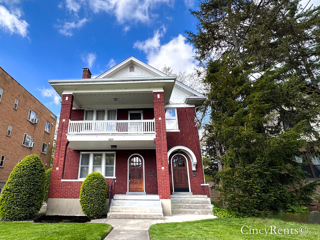 Building Photo - 3839 Hyde Park Ave