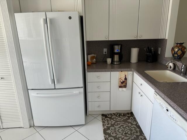 Foto del edificio - 6813 Moonlit Dr