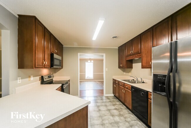 Building Photo - 7209 Heritage Oak Drive