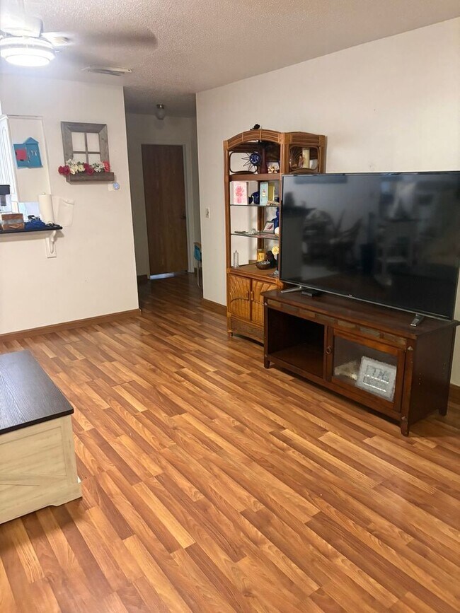 Foto del edificio - 4112 66th St Cir W