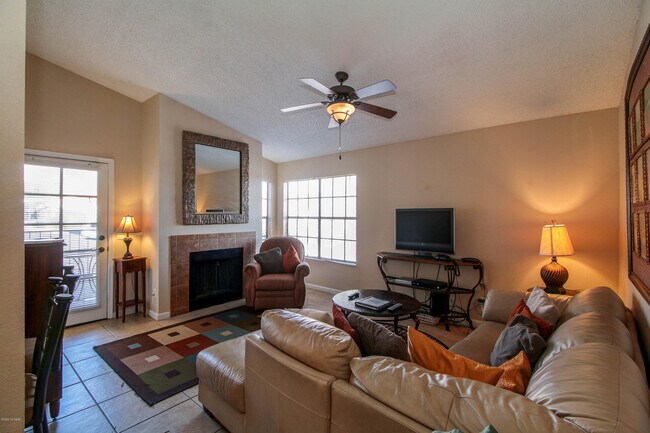 Building Photo - 6445 N Tierra De Las Catalinas
