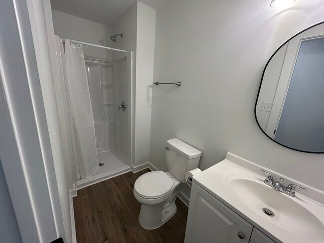 Building Photo - 2325 Quartz Ct