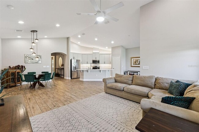 Building Photo - 13314 Serene Valley Dr