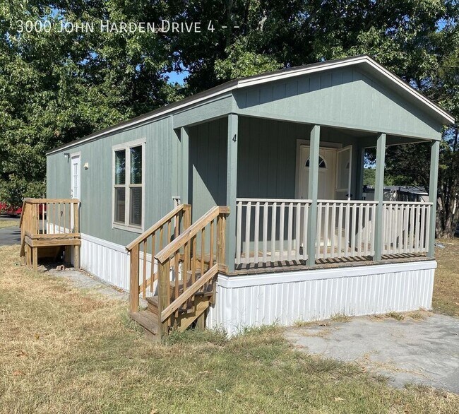 Building Photo - 3000 John Harden Dr