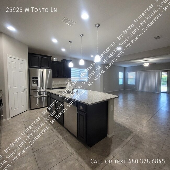 Foto del edificio - 25925 W Tonto Ln