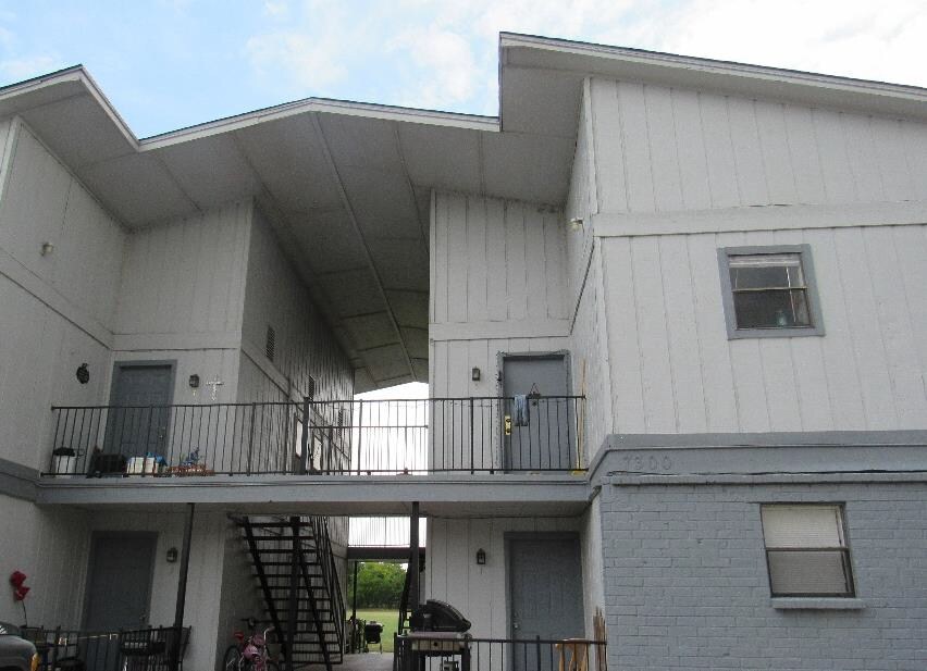 Comanche Trail Apartments Apartments in Lake Worth, TX