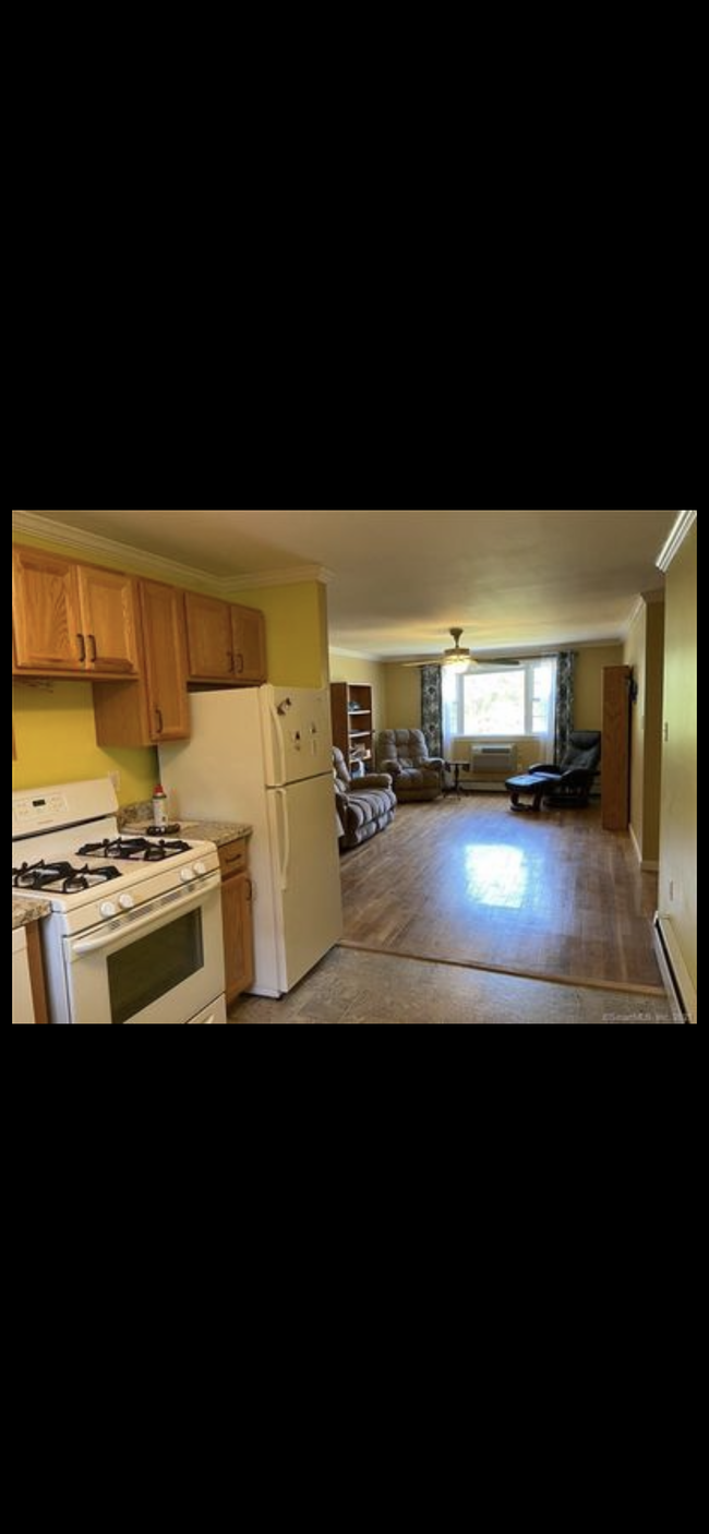 Building Photo - 105 Sigwin Dr