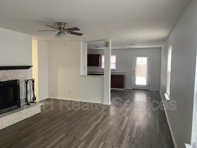 Building Photo - 11821 Wapiti Way