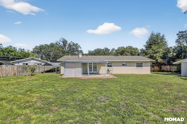 Building Photo - 5300 Locksley Ave