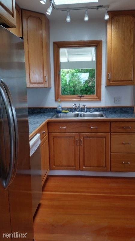 Foto del edificio - 4 br, 2 bath House - 159 Crest Drive