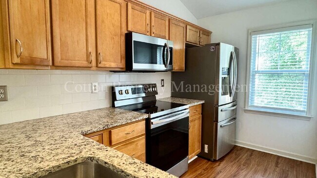 Foto del edificio - 3 BD//2 BA Condo / Tidal Oaks Community / 2nd Floor Unit / $1,500 per month / No Pets