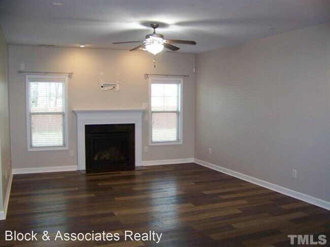 Building Photo - 4 br, 2.5 bath House - 149 Walton Heath Drive