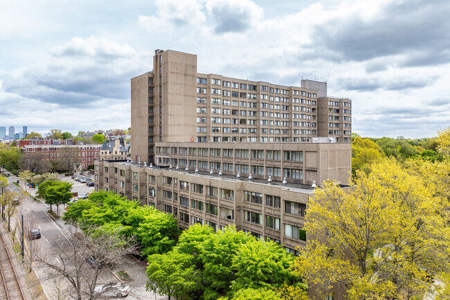 Alt Building - Regency Park